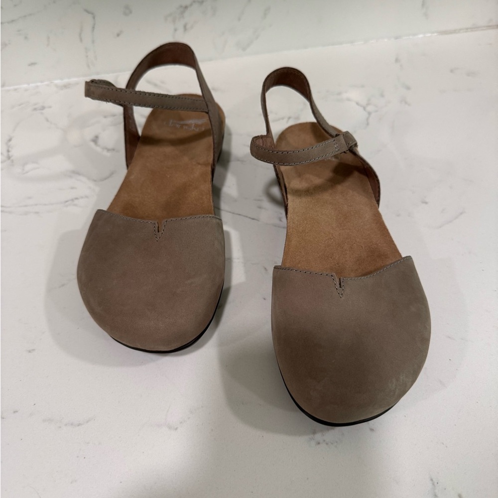 Dansko Rowan Women's Sandals NEW